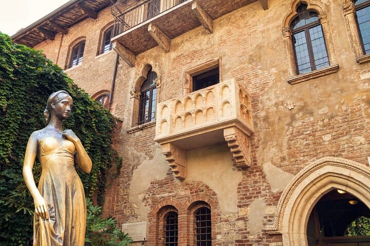 From Milan: Verona, Sirmione and Lake Garda Tour with Boat Cruise