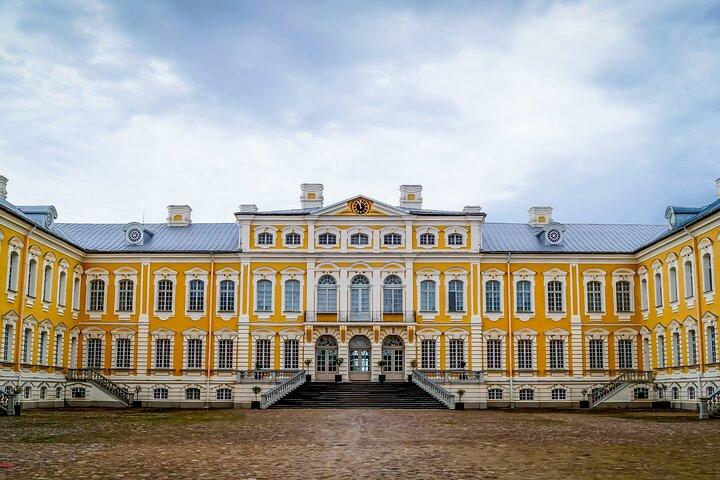 Trip to Rundale Palace & Bauska castle from Riga