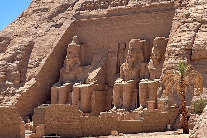 Luxor to Abu Simbel Private Day Tour – Guide & Tickets Included