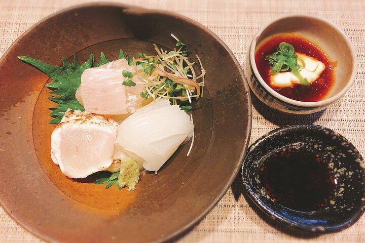 KYOTO GION Walking PRIVATE Tour and Customized Kappo Dinner