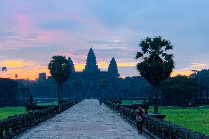 Angkor Wat Sunrise, Top 4 Temples and a Tranquil temple