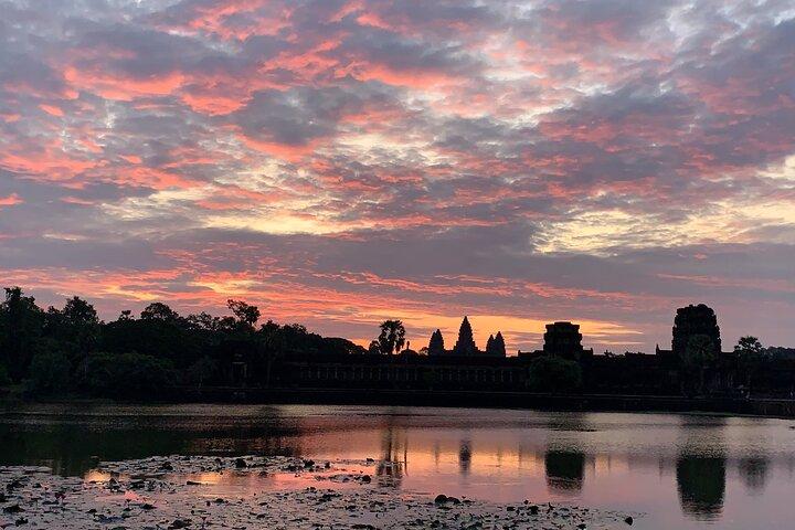 Angkor Wat Sunrise, Top 4 Temples and a Tranquil temple