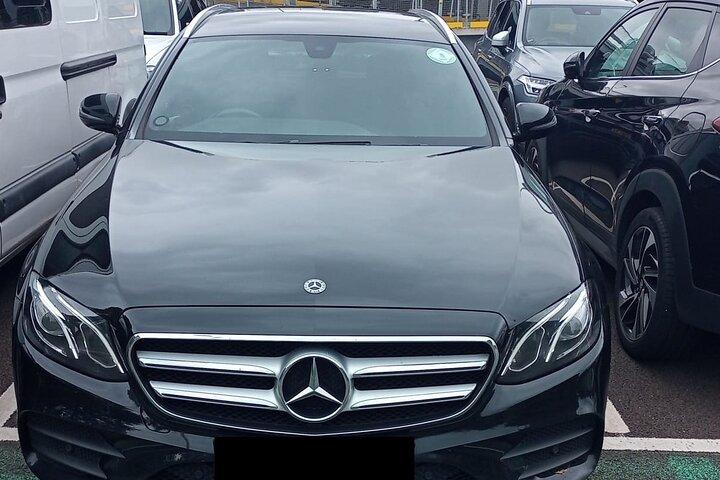 One Way Taxi Transfer from Gatwick Airport to London
