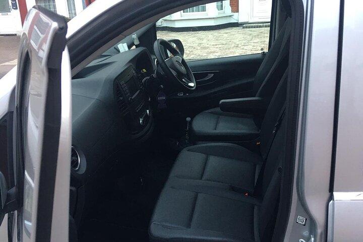 One Way Taxi Transfer from London to Gatwick Airport