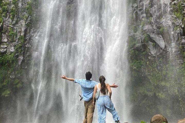 Private Materuni Waterfalls and Kikuletwa Hot Spring Tour