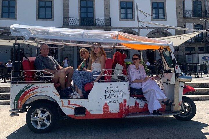 Porto: tuk tuk adventure tours old town 1h