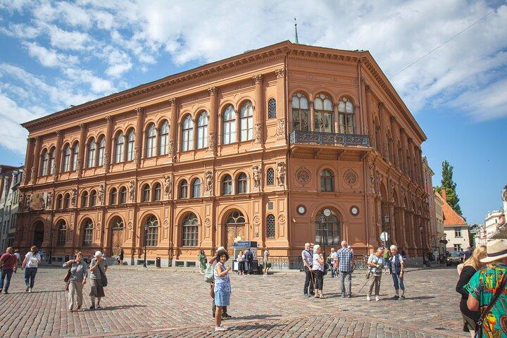 Old Riga walking tour with a local