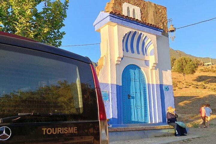 One-way transfer: Fes to Chefchaouen or vice versa