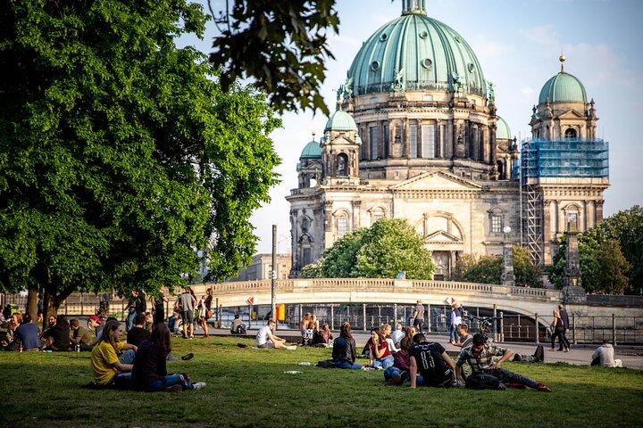 4 Hours Berlin Private Tour with Hotel Pickup and Drop Off