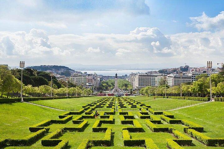 Lisbon Half day tour by Private Car