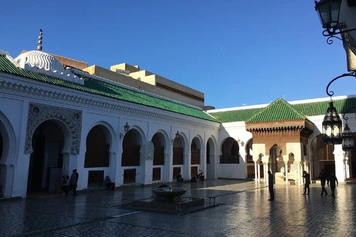 Fes Medina Tour: Blue Gate, Artisans, Tanneries & Historic Souk