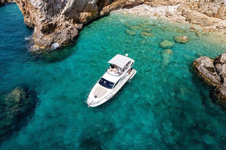 Private Half Day Tour at Elafiti Islands Via Azimut 43 Fly