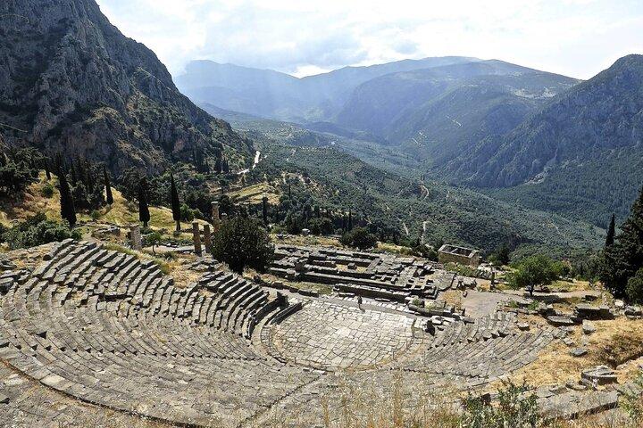 Private Full Day Tour to Delphi