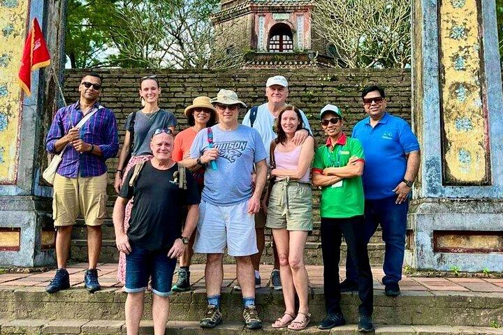 Hue Imperial City Daily Ingroup Tour via Hai Van Pass