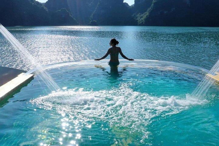 2 Day Ha Long Lan Ha Bay to Bai Tu Long bay Luxury 6 Star Cruise