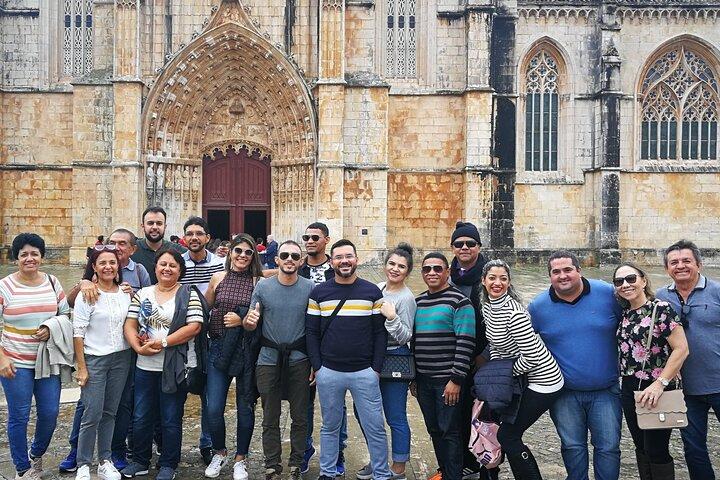 From Lisbon: Private Fátima, Nazaré Big Waves and Óbidos Tour
