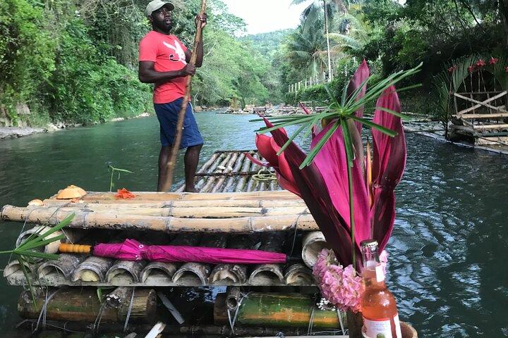 Bamboo rafting with limestone foot massage.