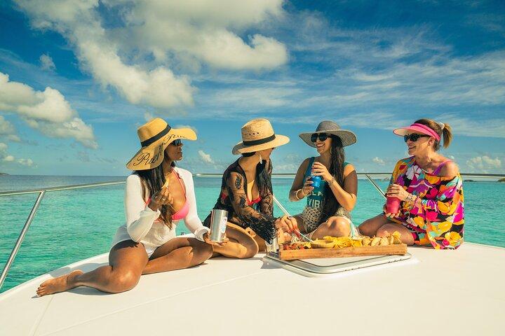 Private Luxury 36' Yacht from Fajardo to Icacos or Palomino