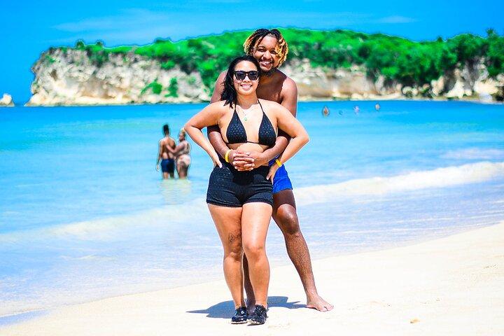 Small Group Buggy Tour to Water Cave and Macao Beach