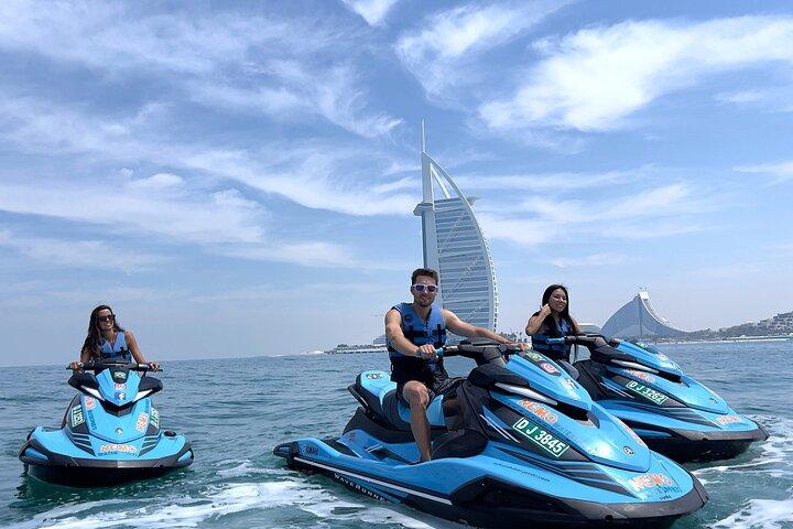 30-Min Jet Ski Tour: English Breakfast, Burj Al Arab View Bliss