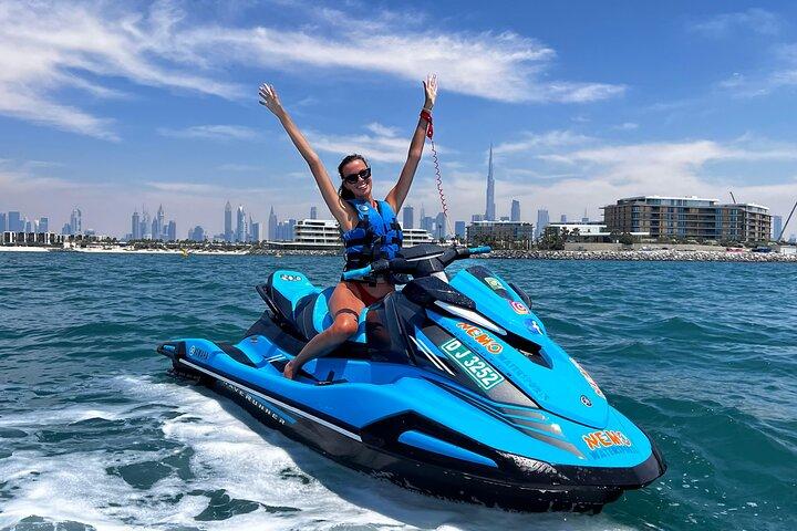 30-Min Jet Ski Tour: English Breakfast, Burj Al Arab View Bliss