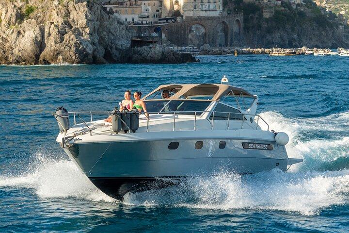 Amalfi & Positano: Boat Tour 4 hours Caves, Beaches & Snorkeling