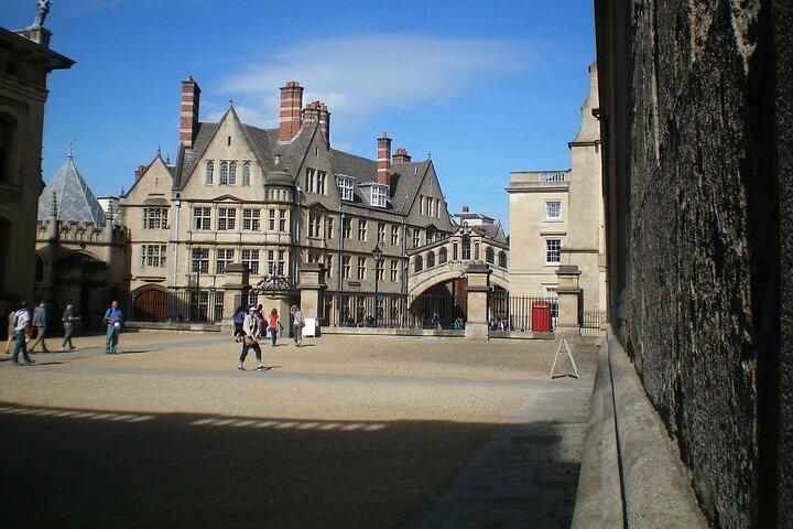 All Inclusive Private Tour of Oxford and Warwick Castle with Pass