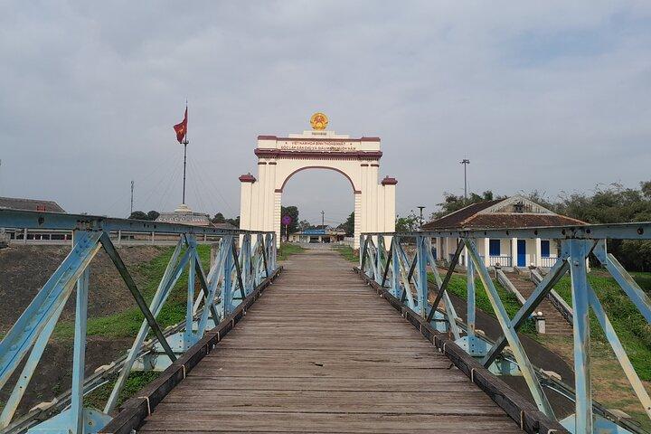 Hue to Phong Nha Private Transfer via DMZ and Sightseeing