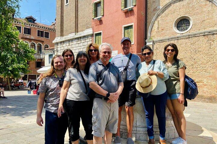 Rialto Market Food Tour: Wine Tasting & Sightseeing in Venice