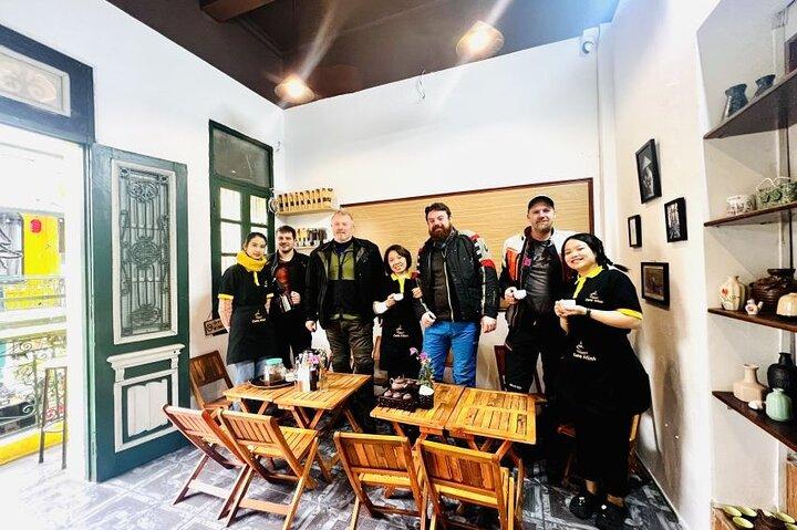 Experience Egg Coffee Class in Ha Noi City
