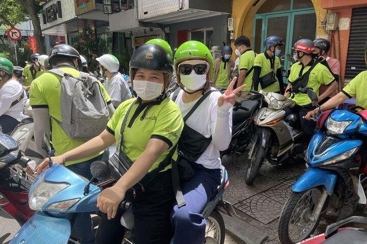 Experience Food Tour In Ho Chi Minh City By Motorbikes