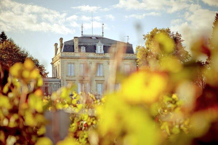 Half day in Pomerol and Saint Emilion in a classic car