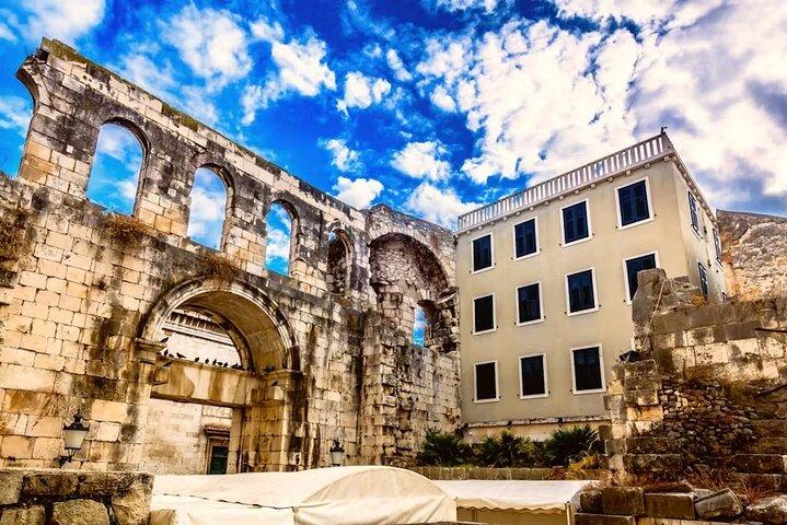 Evening Group Walking Tour - Split Old City Diocletian's Palace