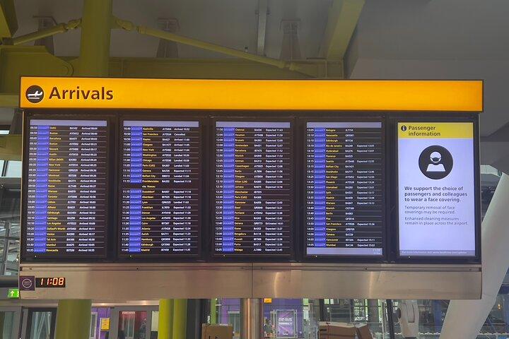 From Gatwick Airport to Heathrow Airport | Private Transfer
