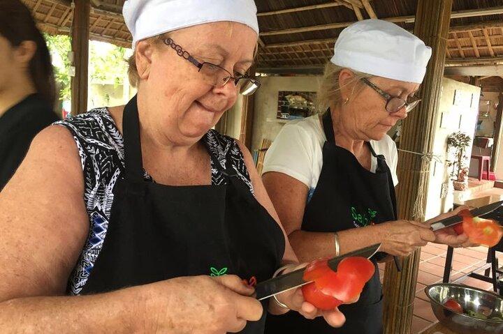 Experience Local Hmong Cooking Class - Homestay in Sapa