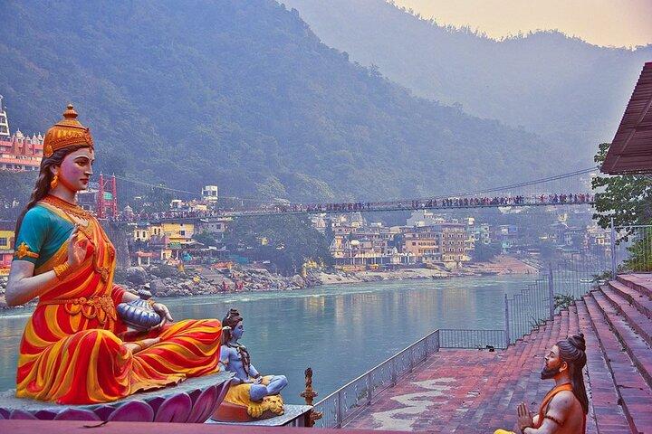 Discover Rishikesh: Day Tour Guided With Ganga Aarti Ceremony