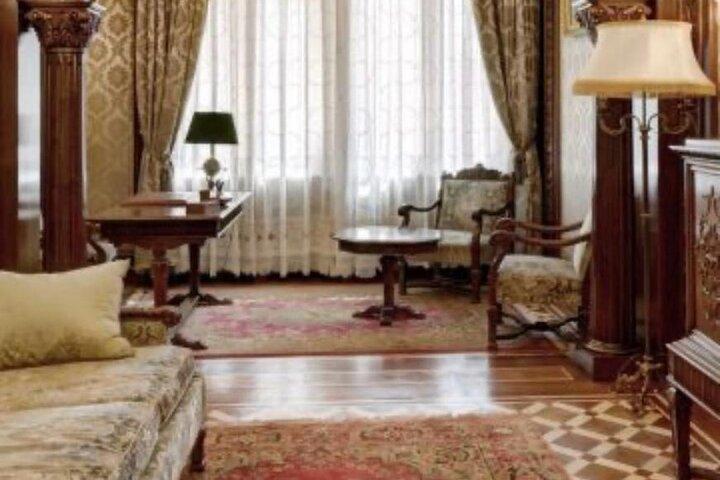 Bucharest Private Tour, Parliament Palace, Ceausescu House Visit