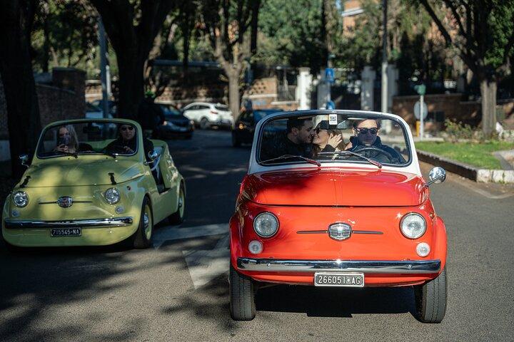 Classic Elegance: Vintage Fiat 500 Cabriolet Rome Tour