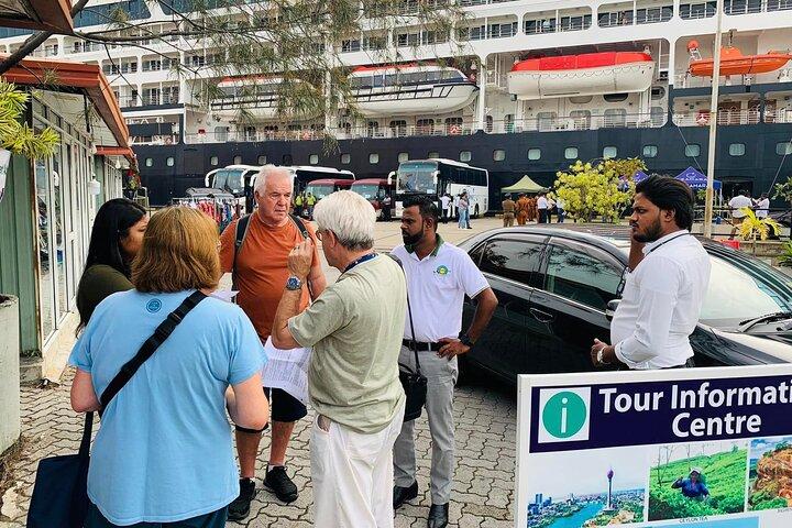 Shore Excursion Kelaniya Temple & Colombo City Tour