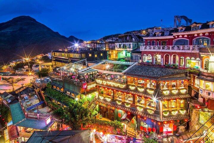Keelung Port Cruise Tour from Taipei