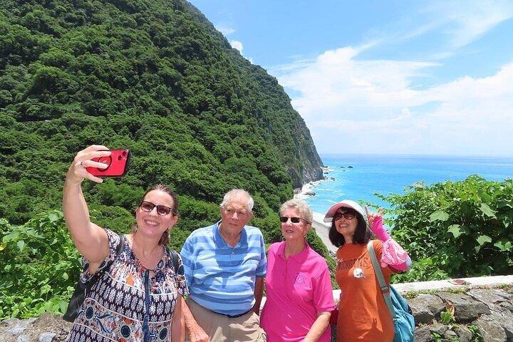 Taipei to Hualien Taroko Gorge and Yilan Jiaoxi Hot Spring Tour