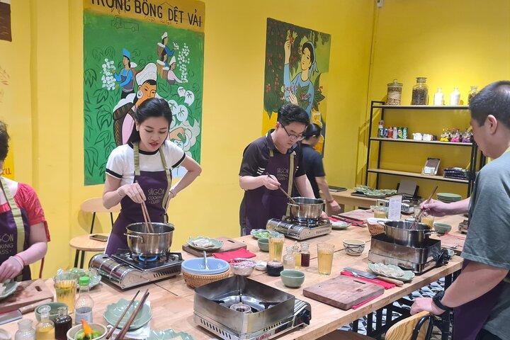 Hands on Cooking Class with Ben Thanh market visit