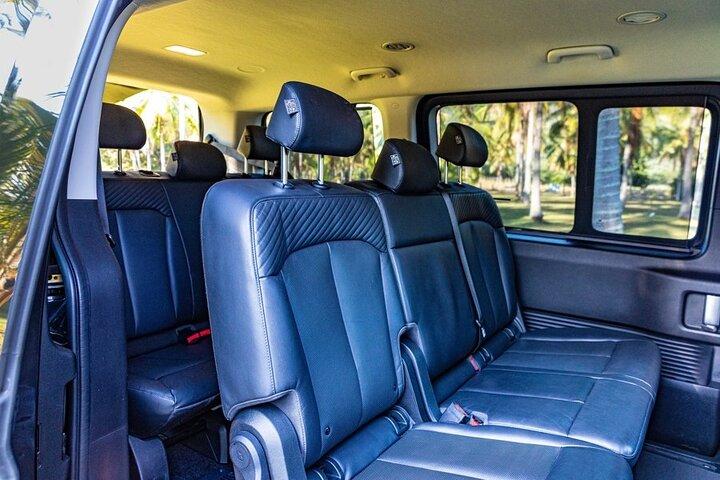 Cairns to Silky Oaks ONE WAY Private Transfer 6 pax