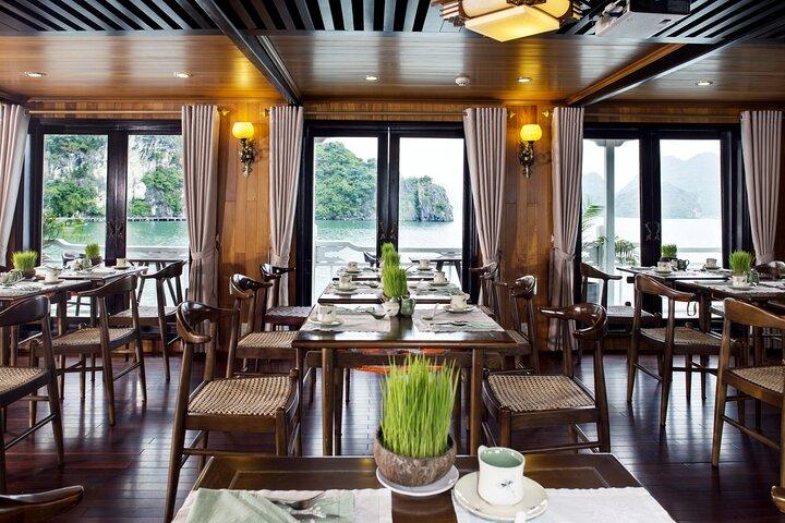 From Hanoi: 2-Day Discover Halong Bay on Hera Classic Boutique