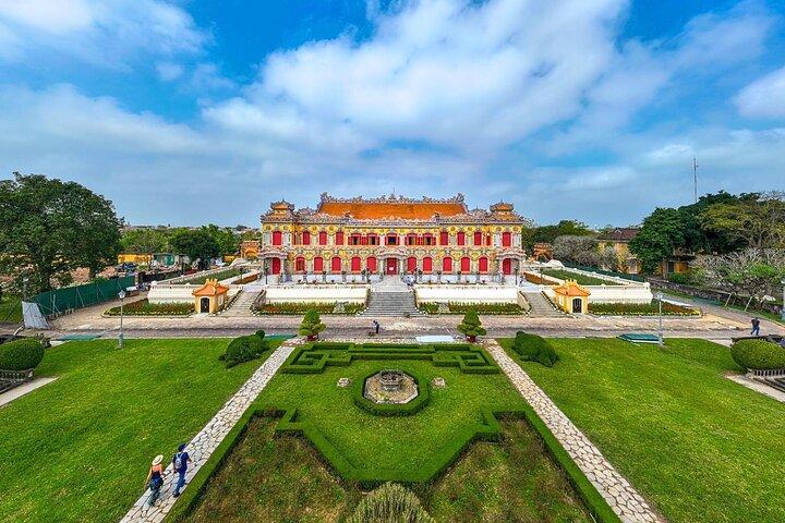 Hue Imperial City and Forbidden City Walking Private Tour