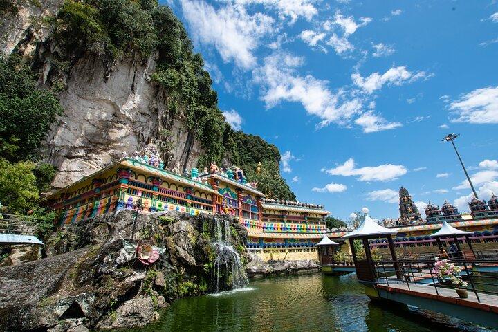 Kanching Waterfalls Tour with Batu Caves and Ramayana Cave (SIC)