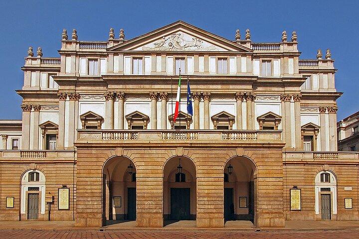 1 Hours Guided La Scala Theatre Tour in Milan + Ebook