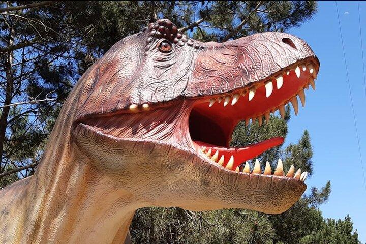 Dinosaurs Park - Family Half day tour
