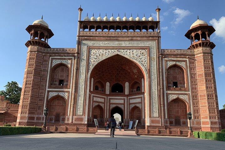 Private Transfer From Agra to Ranthambore With Fatehpur Sikri