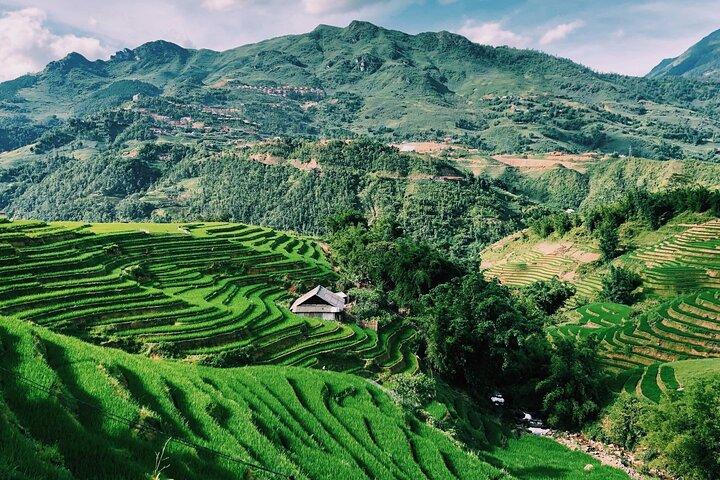 2-Day Trekking in Sa Pa from Ha Noi by sleeping bus